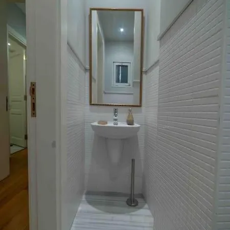 Modern Flat In The The Galata