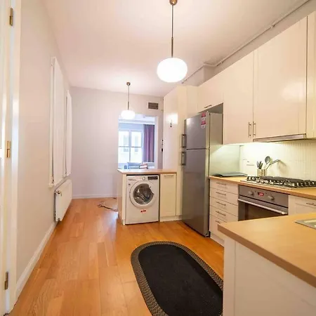 Modern Flat In The The Galata شقة